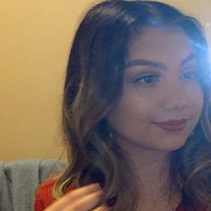 Meet your Posher, Angie